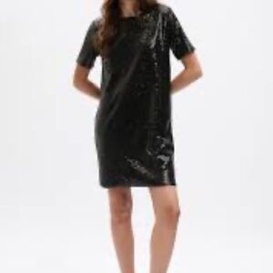 GAP black sequin shift dress short sleeves Sz 4 Petite‎